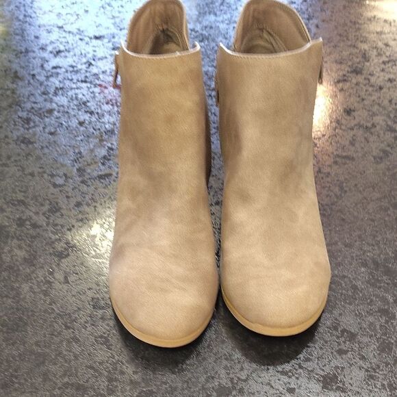 Me Too Tan Ankle Booties - Picture 3 of 6